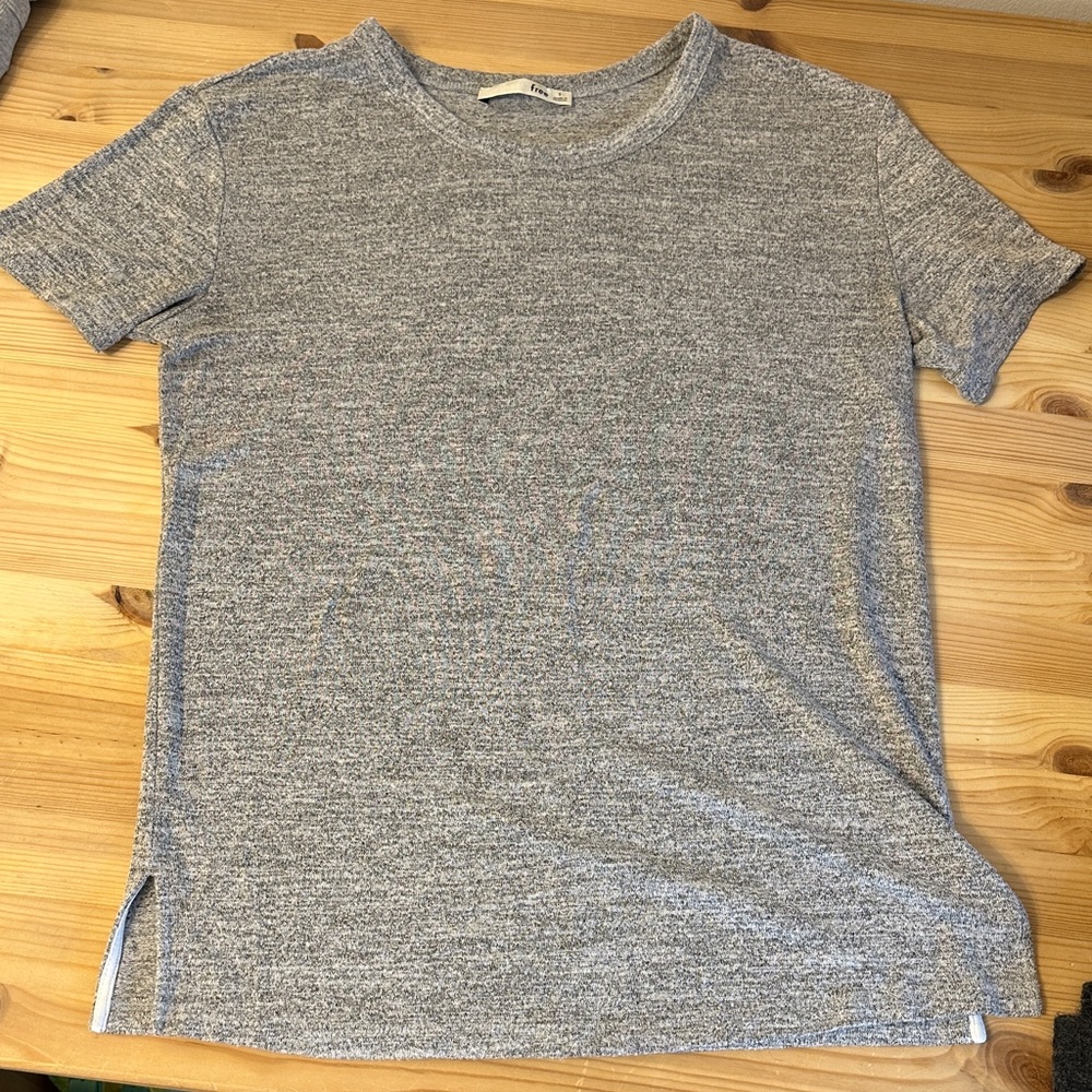 Wilfred free Gray Short Sleeve T-Shirt